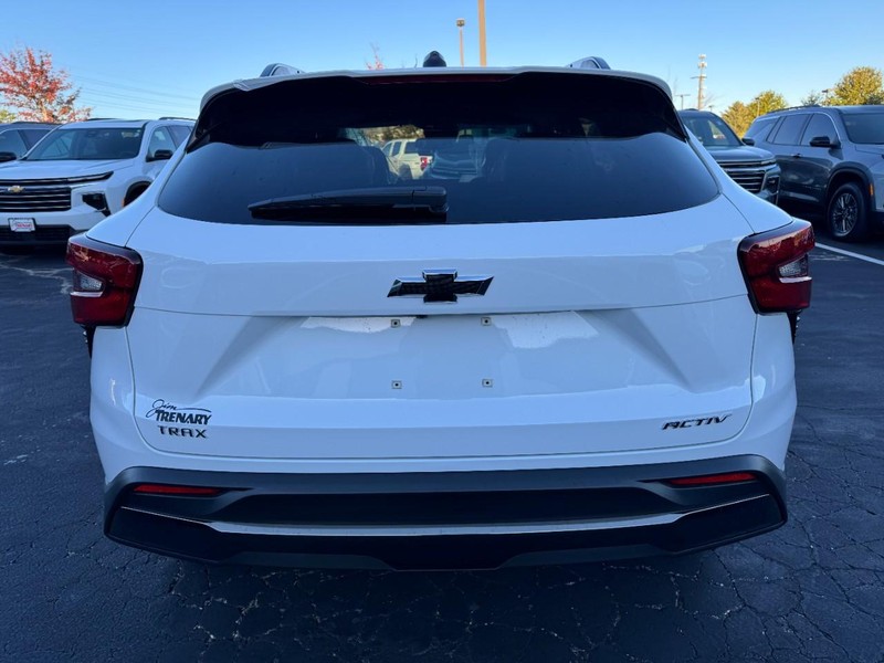 Chevrolet Trax Vehicle Image 04