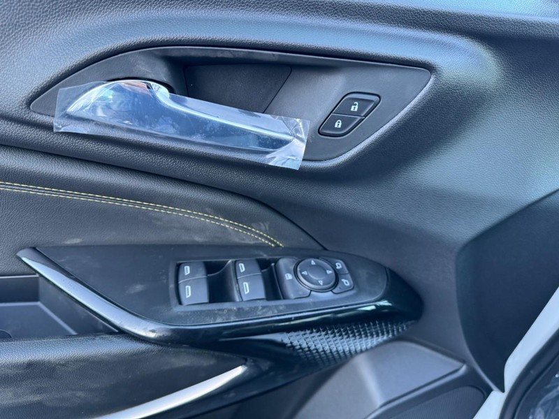 Chevrolet Trax Vehicle Image 08