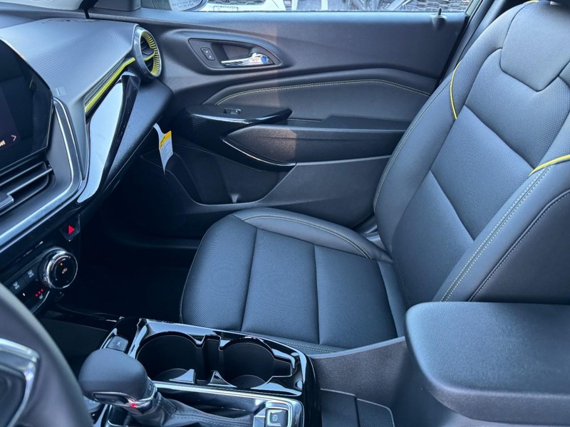 Chevrolet Trax Vehicle Image 08