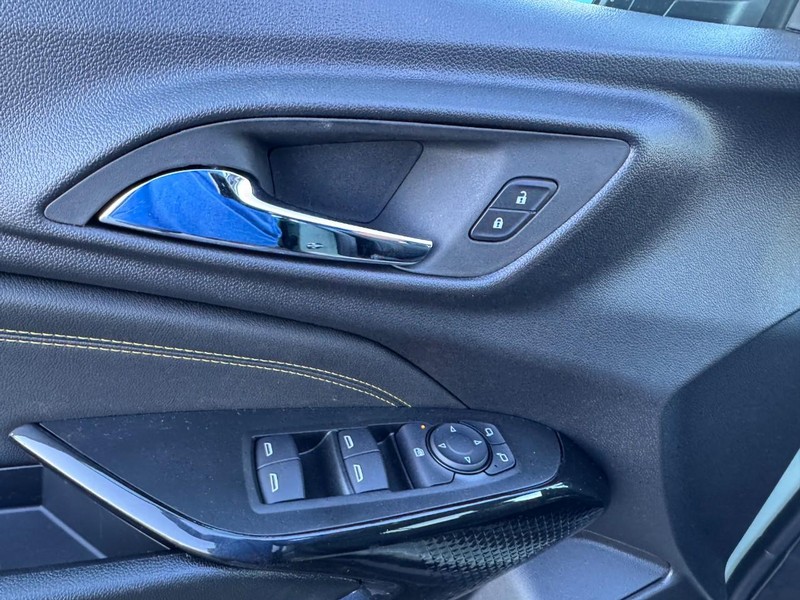 Chevrolet Trax Vehicle Image 10