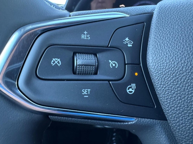 Chevrolet Trax Vehicle Image 11