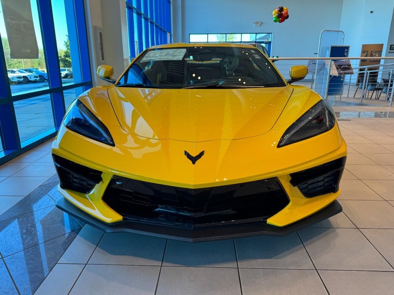 Chevrolet Corvette Vehicle Image 02