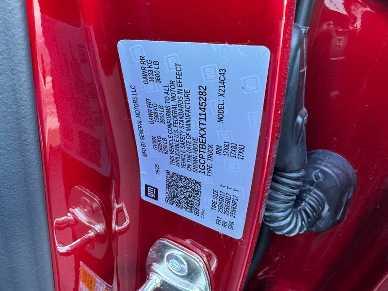 Chevrolet Colorado Vehicle Image 19