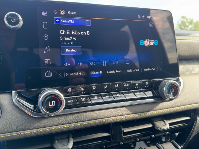 Chevrolet Colorado Vehicle Image 15