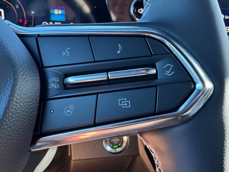 Chevrolet Traverse Vehicle Image 12