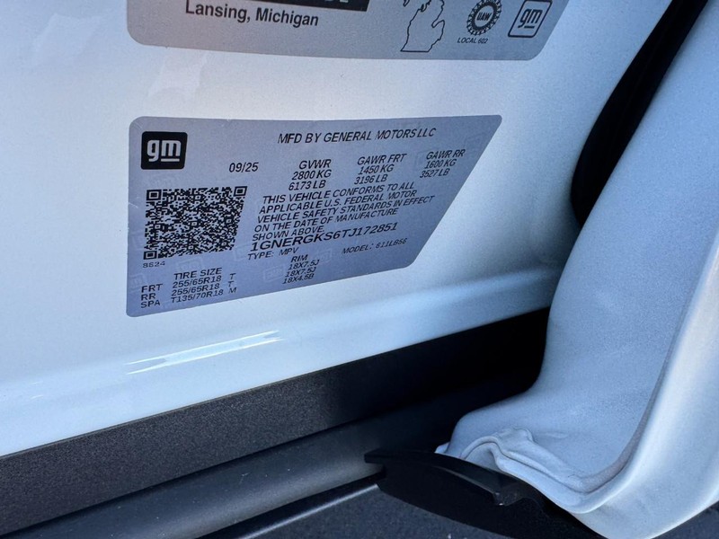 Chevrolet Traverse Vehicle Image 18