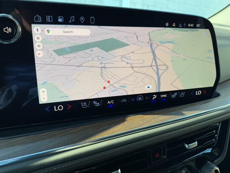 Chevrolet Tahoe Vehicle Image 17