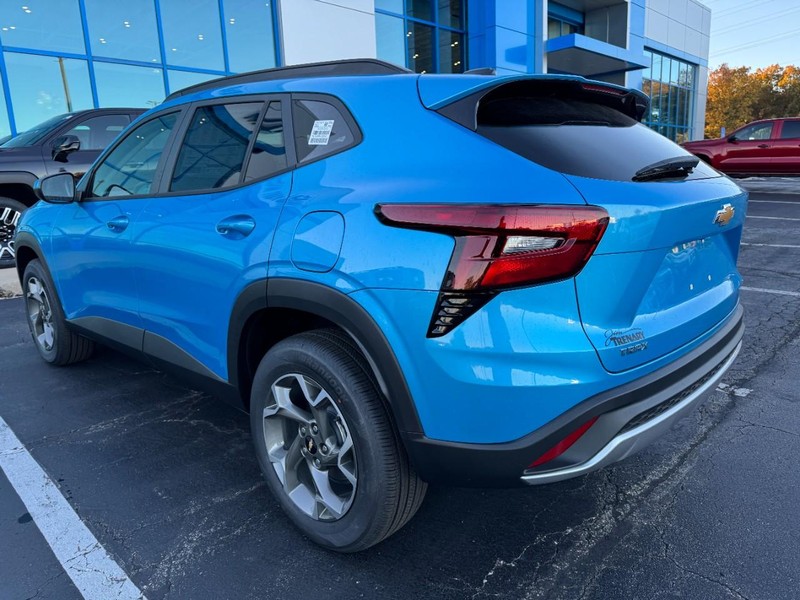 Chevrolet Trax Vehicle Image 05