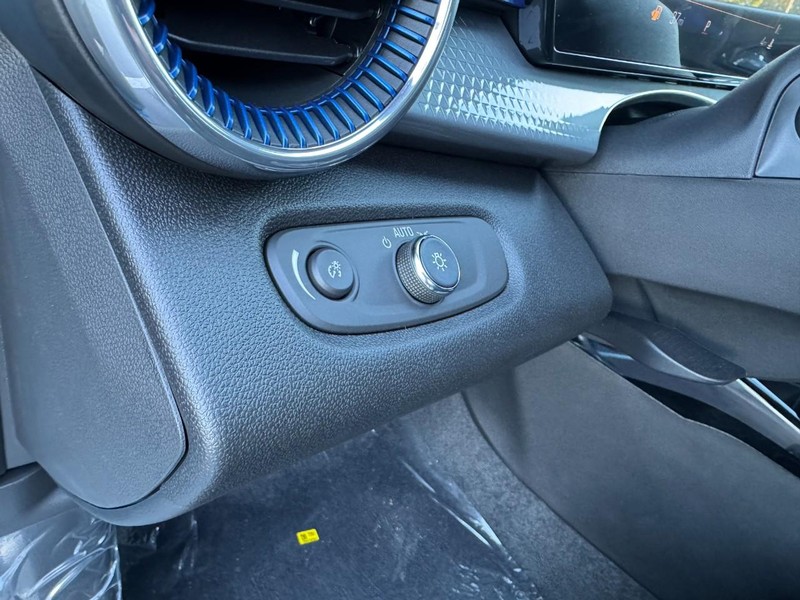 Chevrolet Trax Vehicle Image 09