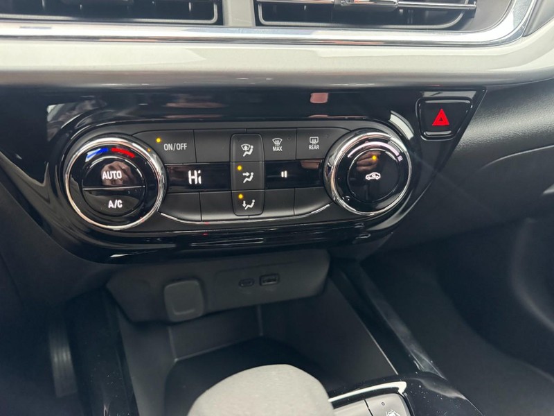 Chevrolet Trax Vehicle Image 13