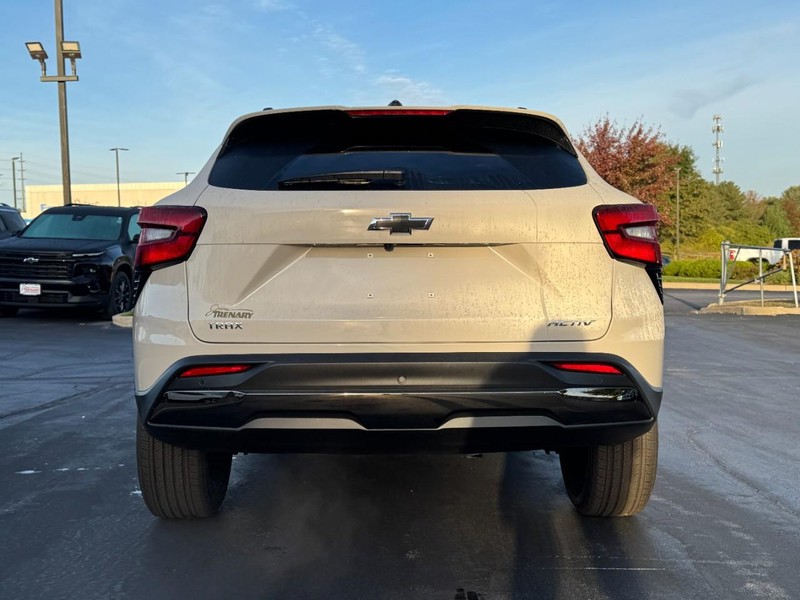 Chevrolet Trax Vehicle Image 04