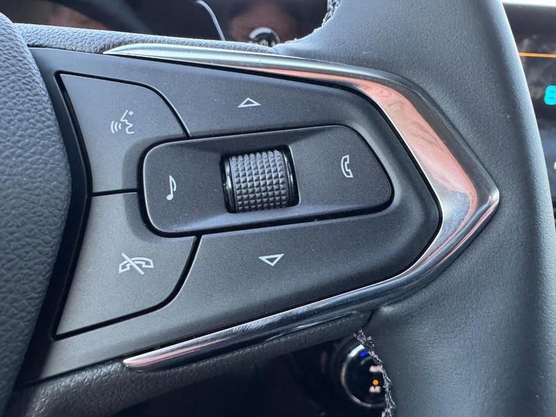 Chevrolet Trax Vehicle Image 11