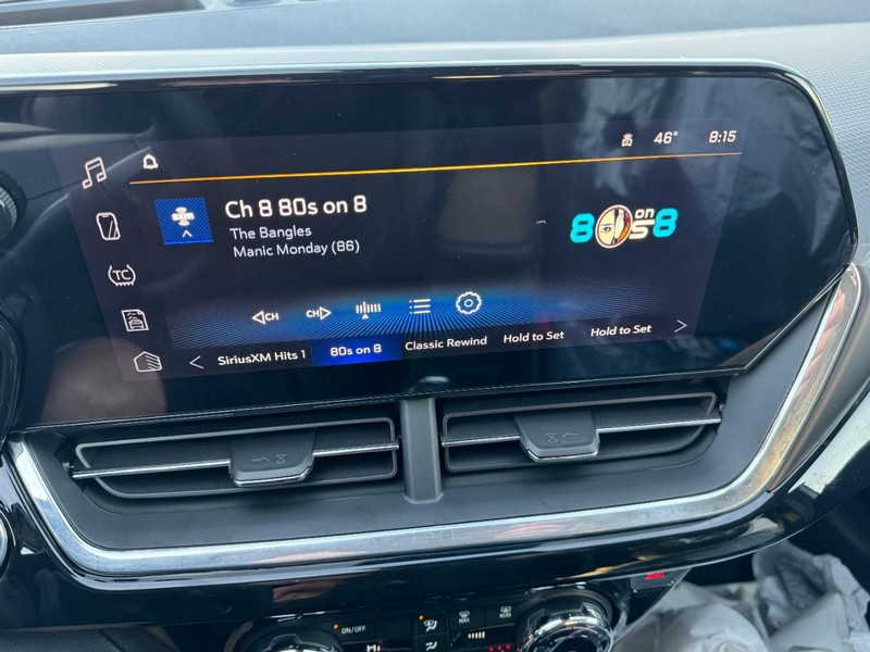 Chevrolet Trax Vehicle Image 13