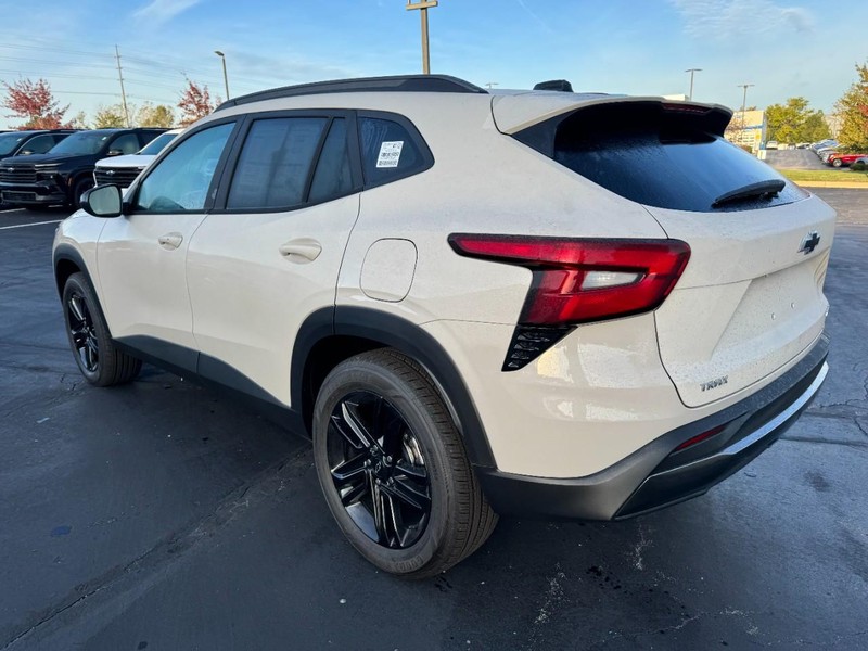 Chevrolet Trax Vehicle Image 05