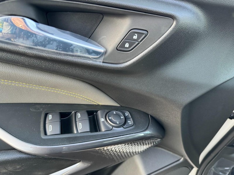 Chevrolet Trax Vehicle Image 08