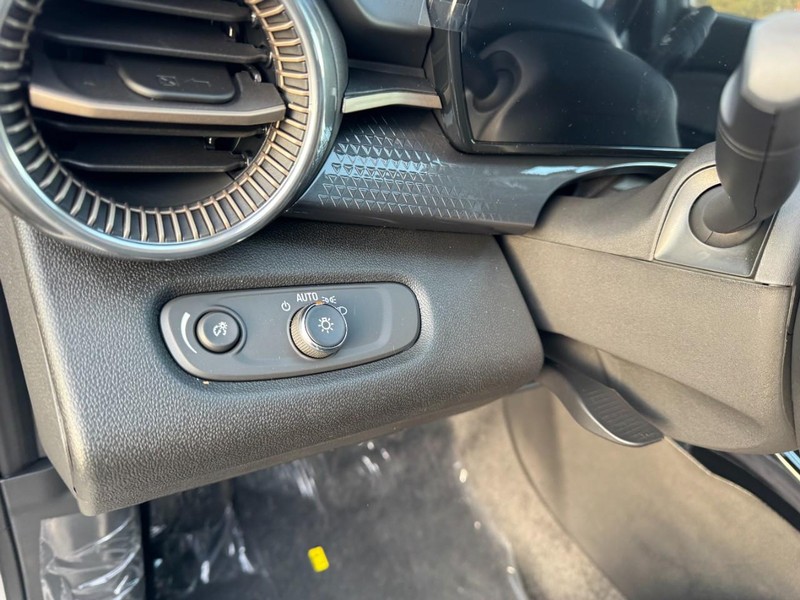 Chevrolet Trax Vehicle Image 09