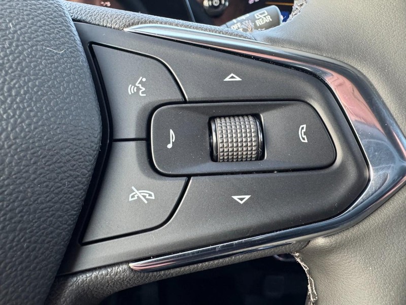 Chevrolet Trax Vehicle Image 11