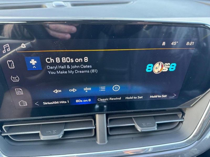 Chevrolet Trax Vehicle Image 13