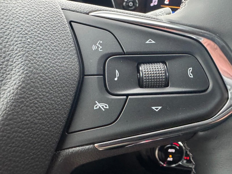 Chevrolet Trax Vehicle Image 12