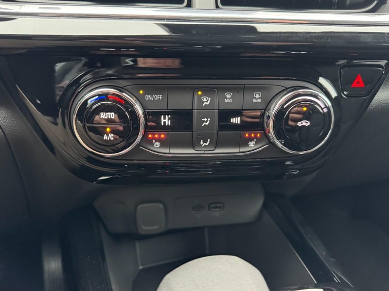 Chevrolet Trax Vehicle Image 13