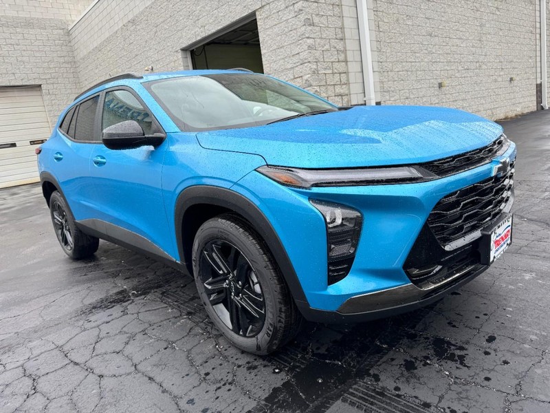 Chevrolet Trax Vehicle Image 02