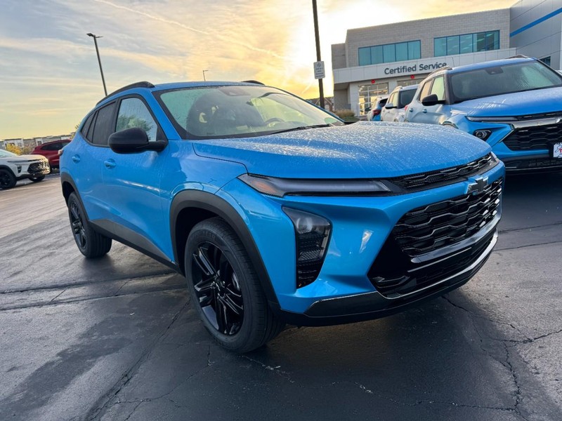 Chevrolet Trax Vehicle Image 02