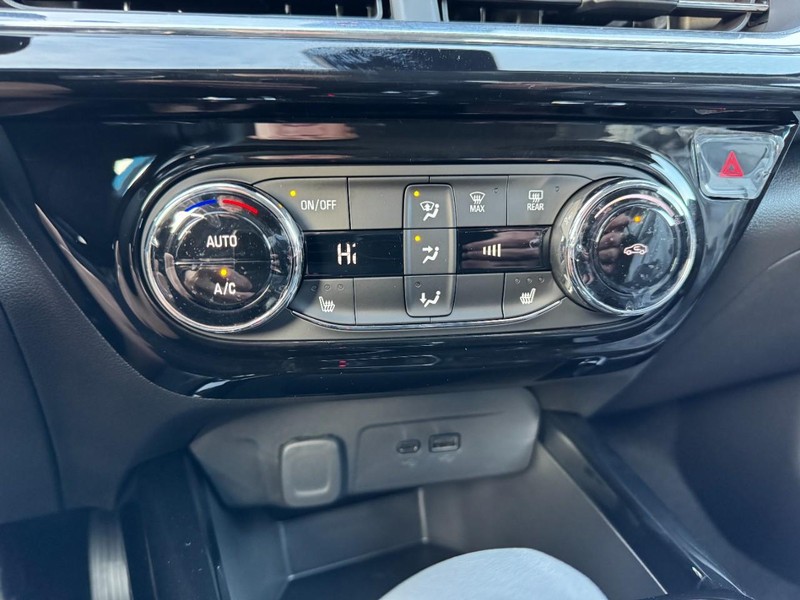 Chevrolet Trax Vehicle Image 12