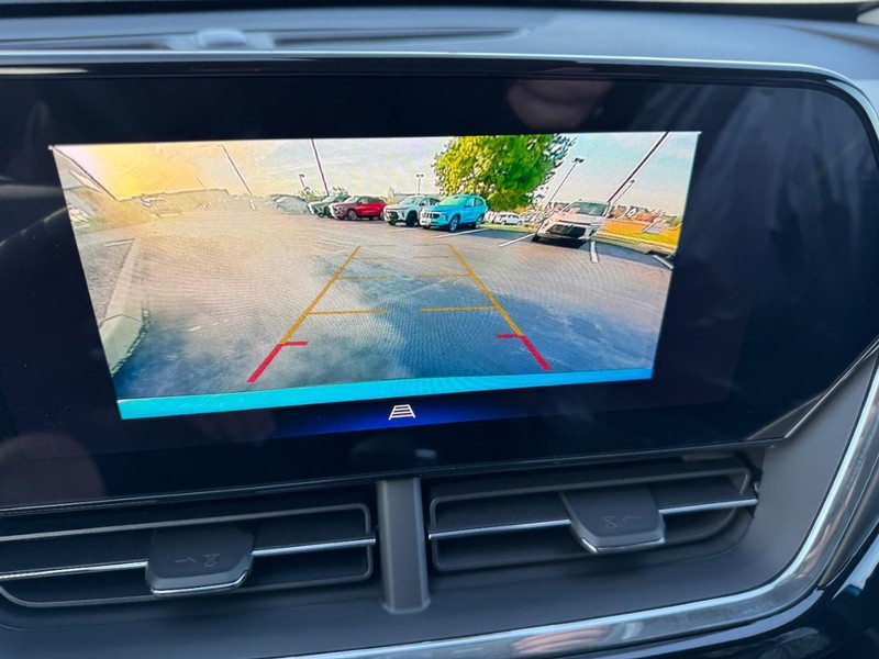 Chevrolet Trax Vehicle Image 14