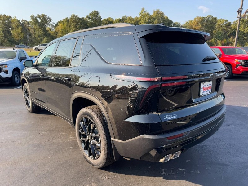 Chevrolet Traverse Vehicle Image 05