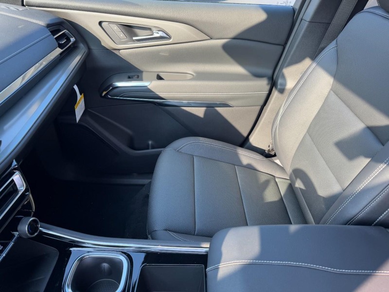 Chevrolet Traverse Vehicle Image 09