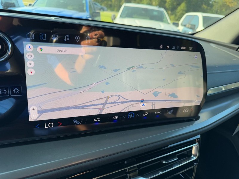 Chevrolet Traverse Vehicle Image 16