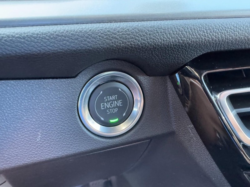 Chevrolet Traverse Vehicle Image 18