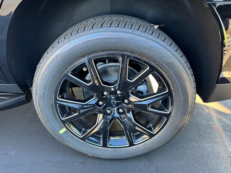 Chevrolet Tahoe Vehicle Image 05