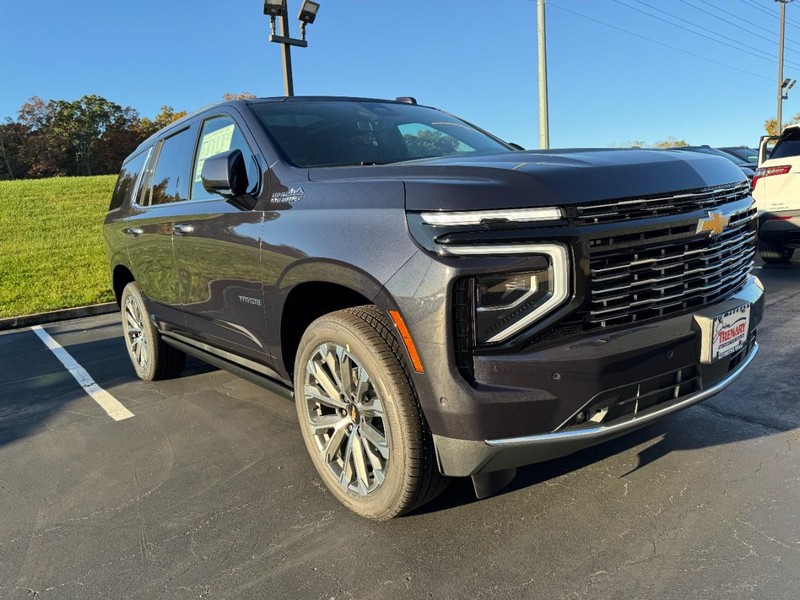 Chevrolet Tahoe Vehicle Image 02