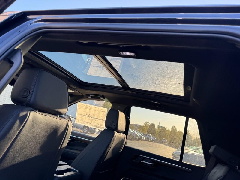 Chevrolet Tahoe Vehicle Image 08