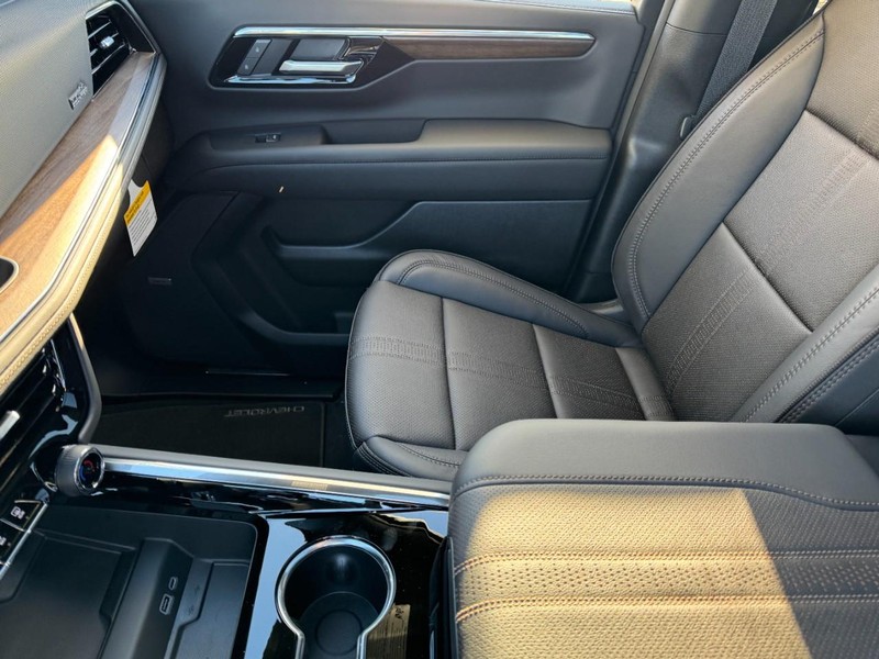 Chevrolet Tahoe Vehicle Image 10