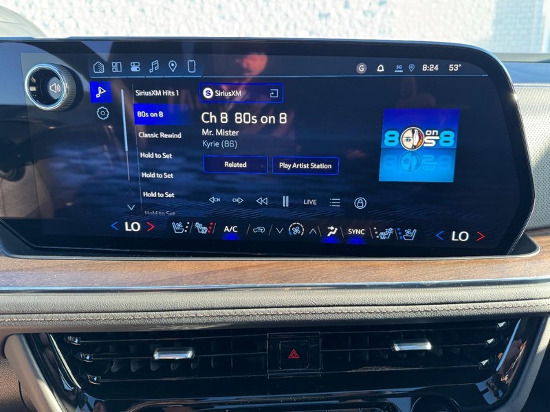 Chevrolet Tahoe Vehicle Image 17