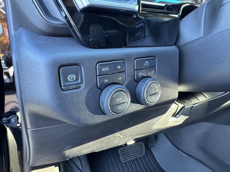 Chevrolet Silverado 1500 Vehicle Image 13