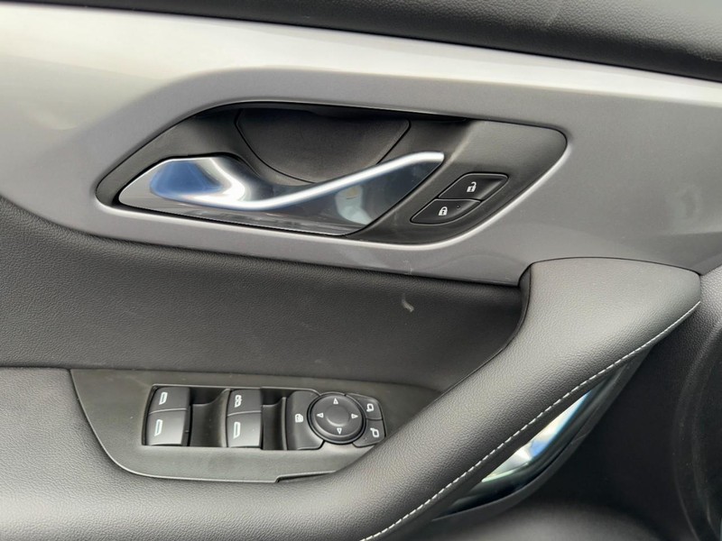 Chevrolet Blazer Vehicle Image 10