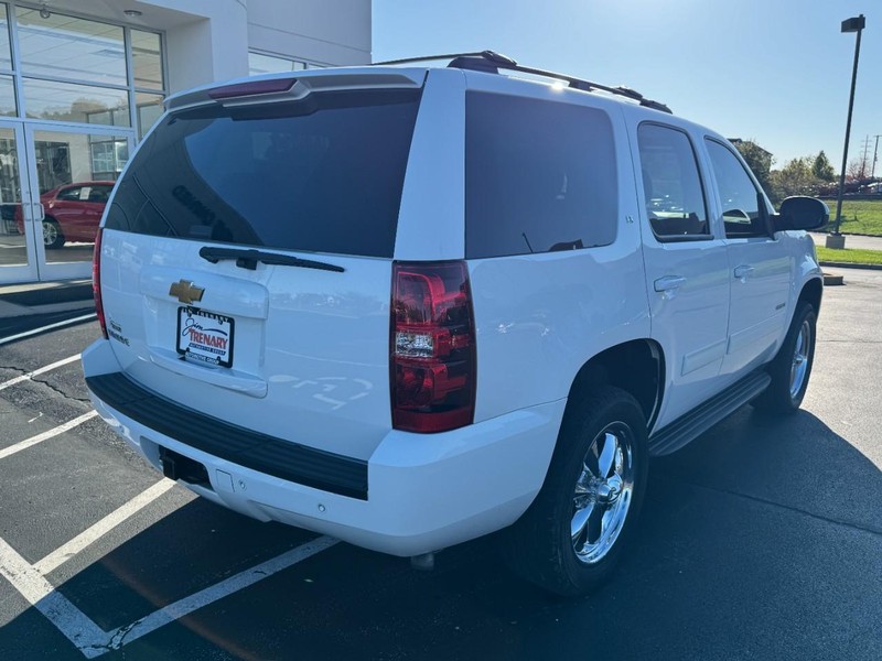 Chevrolet Tahoe Vehicle Image 03