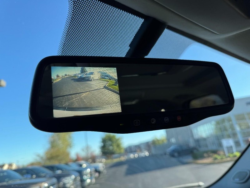 Chevrolet Tahoe Vehicle Image 13