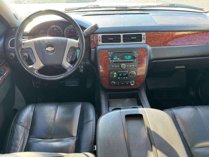 Chevrolet Tahoe Vehicle Image 15