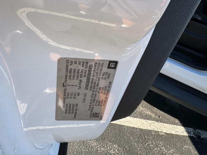 Chevrolet Tahoe Vehicle Image 24