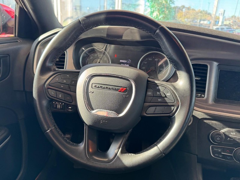 Dodge Charger Vehicle Image 11