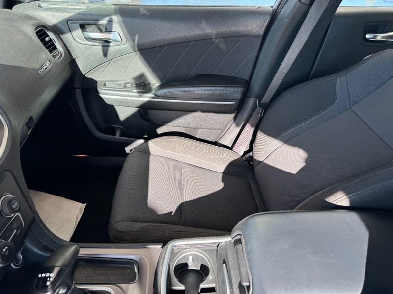 Dodge Charger Vehicle Image 12