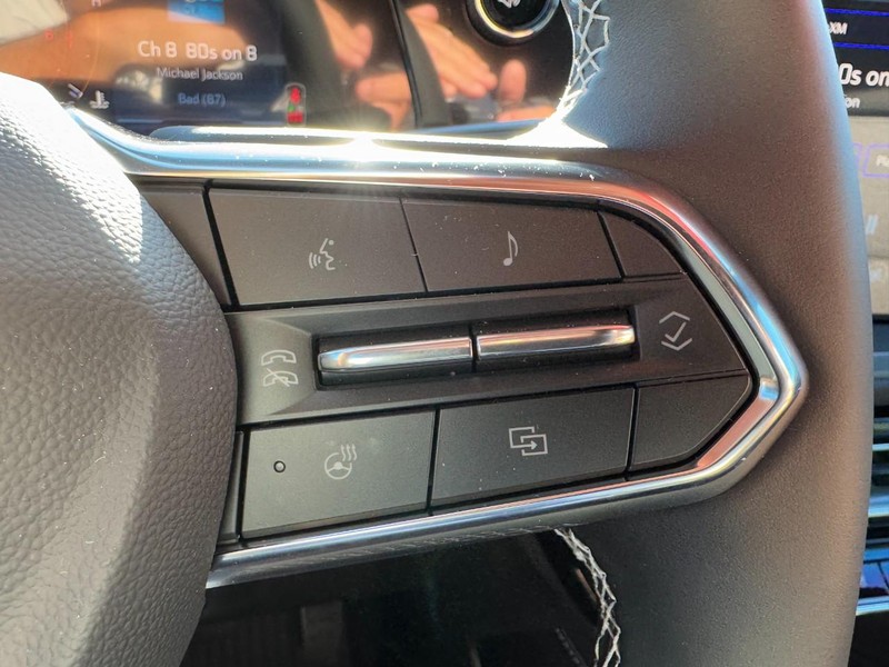 Chevrolet Traverse Vehicle Image 14
