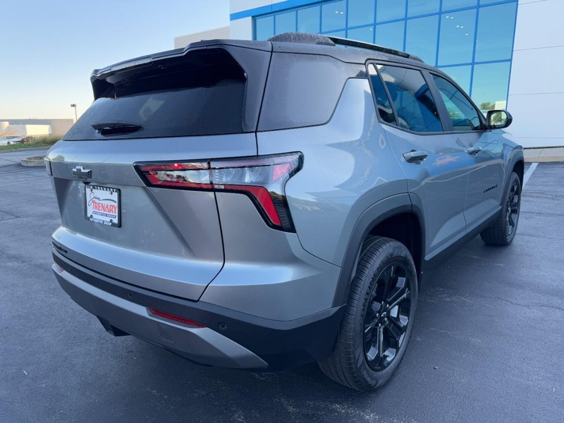 Chevrolet Equinox Vehicle Image 03