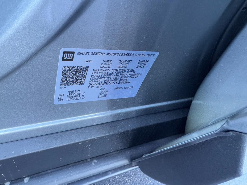 Chevrolet Equinox Vehicle Image 18