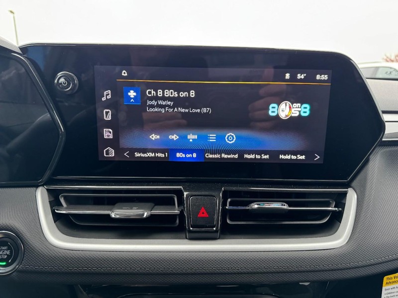 Chevrolet TrailBlazer Vehicle Image 14