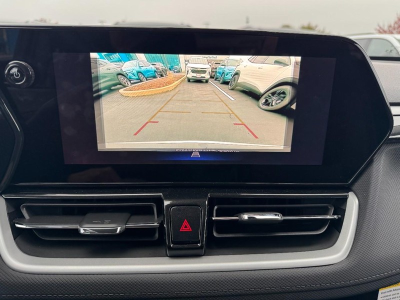 Chevrolet TrailBlazer Vehicle Image 15